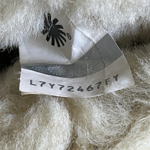 Girls UGG - Boot - Roll Up or Roll Down - Side Leather Bow - Size 3 - $32 - Picture 10 of 11